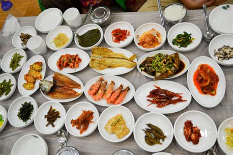 One of the joys of any south korean meal at a restaurant is all the little side dishes that are perpetually served. Food - How To Eat Healthy While In Korea - Hiexpat Korea