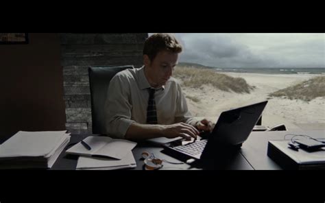 Timothy hutton as sidney kroll. Samsung Notebook - The Ghost Writer (2010) Movie
