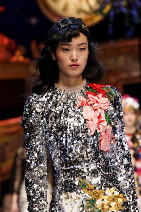 Dolce And Gabbana Fall 2016 Ready To Wear Fashion Show Details Vogue
