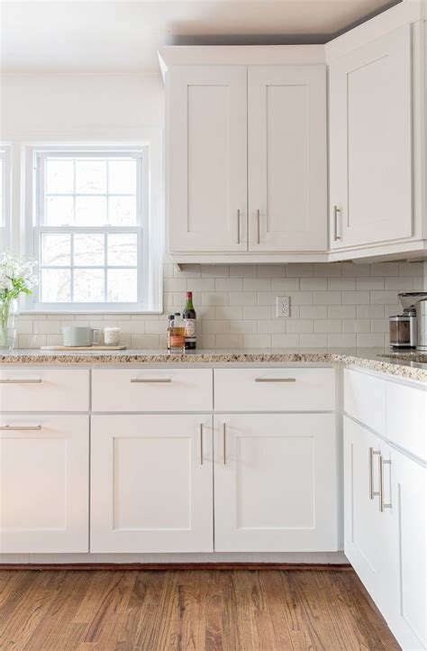 Millwork and hardware are crucial elements, of course, but it's the paint color that can really make or break the look. 20+ White Cabinets with Brushed Nickel Hardware - Unique ...