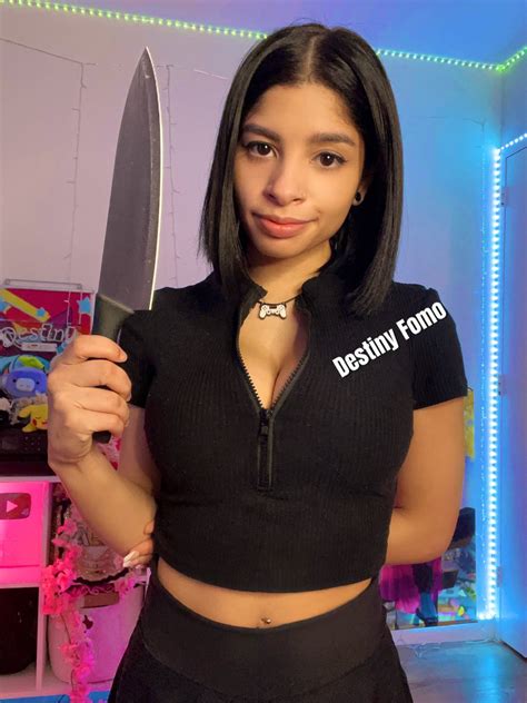 🔪susu On Twitter Rt Destinyfomo A Little Susu Cosplay 🥰 She Has Better Knives Tho Lol