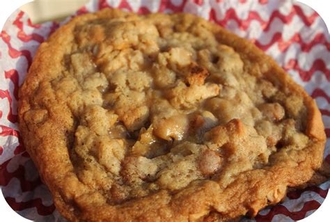 Published october 2, 2019 last updated december 8, 2019 by martha ww recipe of the day: Sweetness Hunter: Caramel Apple Oatmeal Cookies