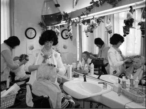 Old Salon Vintage Hair Salons Vintage Salon Vintage Beauty Salon