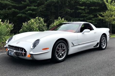 2004 Corvette Z06 With Questionable Retro Styling Kit Headed To Auction
