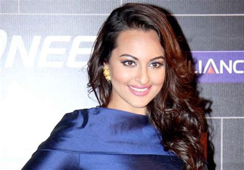 Sonakshi Sinha Says Taking Challenging Roles Was Her Resolution This