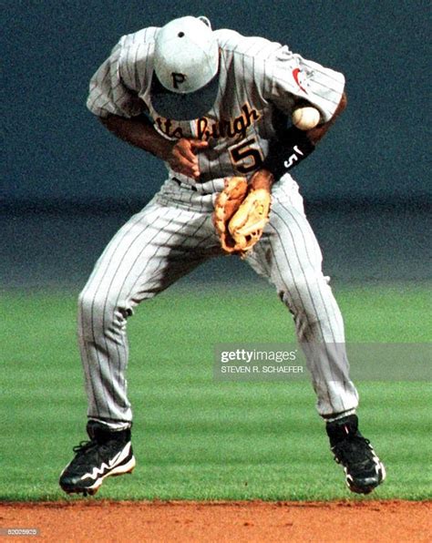 Pittsburgh Pirates Second Baseman Tony Womack Miss Handles A First