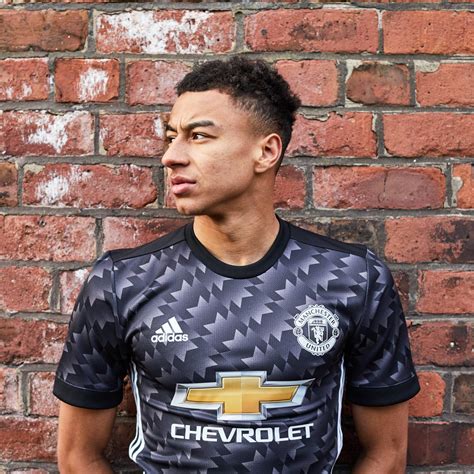 ●twitter oficial do clube atlético bragantino●.⚽ #soubragantino. Manchester United 17/18 Adidas Away Kit | 17/18 Kits | Football shirt blog