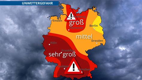 Schwere Gewitter In Deutschland Der Unwetter Fahrplan Blitz Und