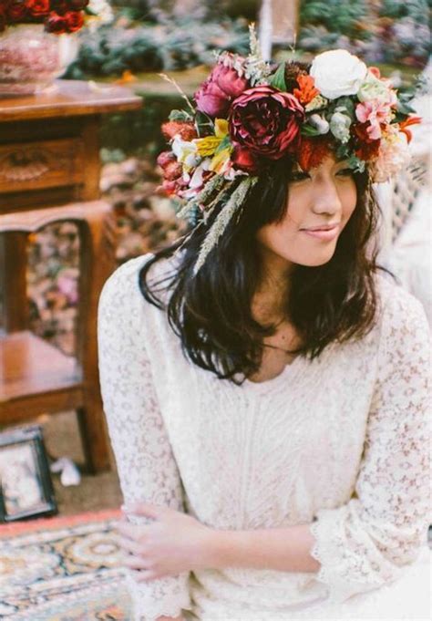 40 Beautiful And Bold Fall Floral Crowns For Brides Floral Crown