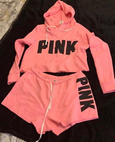 Pink Victoria Secret Set In 2020 With Images Pink Outfits Victoria
