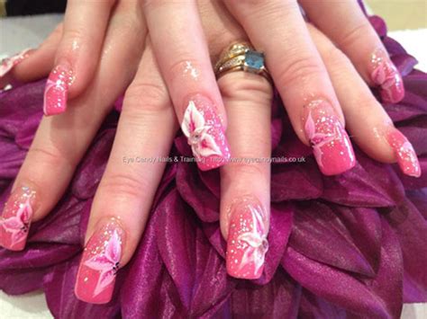 Creative highlighting nails with beautiful nail design. 60 Best Pink Acrylic Nail Art Designs
