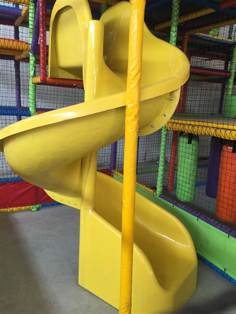 As parents of toddlers ourselves, we are looking for toys that are safe and sturdy for them to do so. Spiral Slides Large And Small, Different Styles | Kids Slides