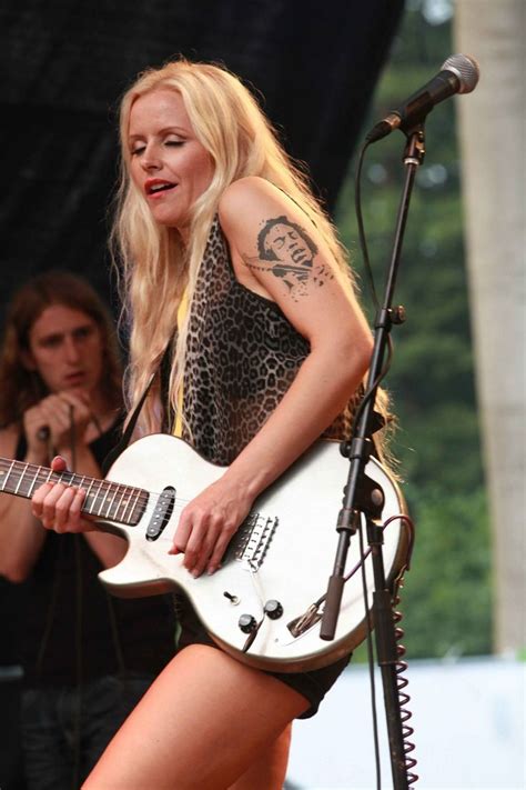 Christina Skjolberg Female Guitarist Guitar Girl Women Of Rock