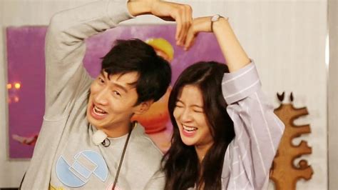 Lee Sun Bin Publicly Reveals New Couple Bracelet Shared With Lee Kwang