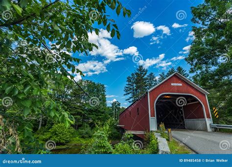 Sawyers Crossing Covered Bridge Stock Photo Image Of Countryside