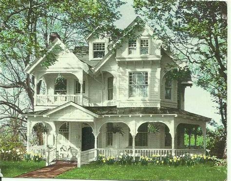 Pin By Pam Smith On Exterior Old Victorian Homes Victorian Homes