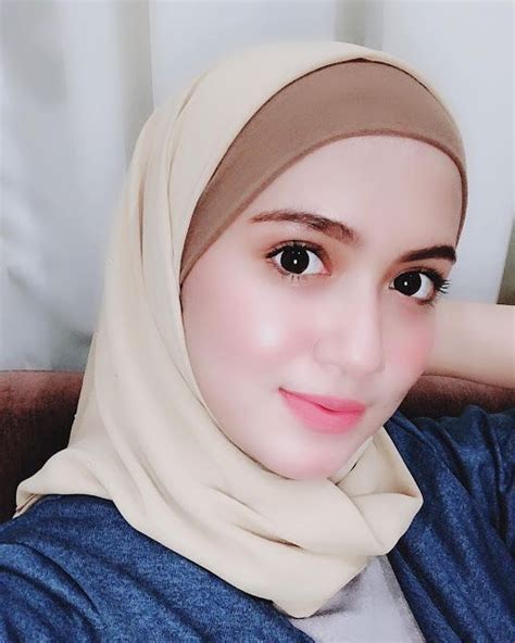 Asyiqin Khairi Malay Beautiful Hijaber Setahunbaru Beautiful Hijab Asian Model Girl Girl Hijab