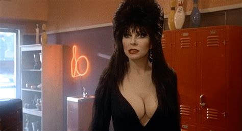 Elvira Mistress Of The Dark Usa Horrorpedia Cassandra