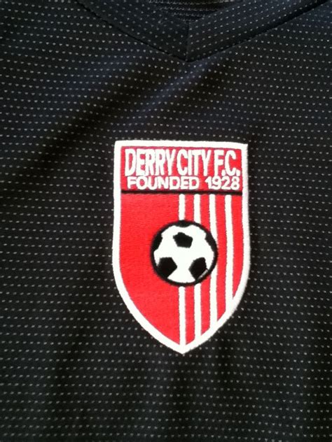Derry City Football Club Crest From 1997 2009