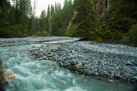 Cold Creek This Little Creek Was Turquoise And Ice Cold Flickr