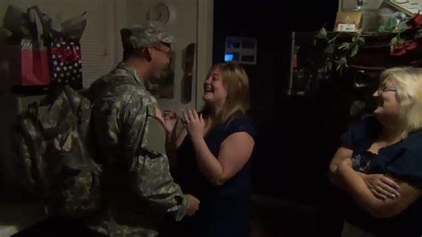 Us Soldier Surprise His Fiance For Her Birthday Youtube