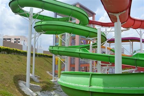 Bangi wonderland a fun water theme park. Bangi Wonderland Theme Park and Resort (Kajang) - 2021 All ...