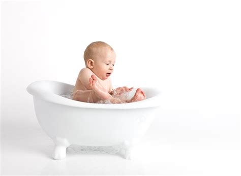 But, we have some of the best suggestions that are perfect for any baby. Best Baby Bathtubs in India | Reviews & Guide 2019 | Ohack