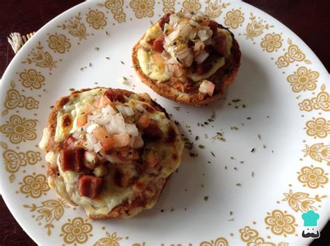 Molletes Con Frijoles Y Queso Fácil