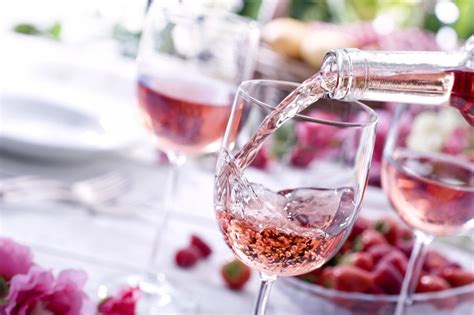 33 Must Try Rosé Wines All Made With Organic Grapes Organic Authority