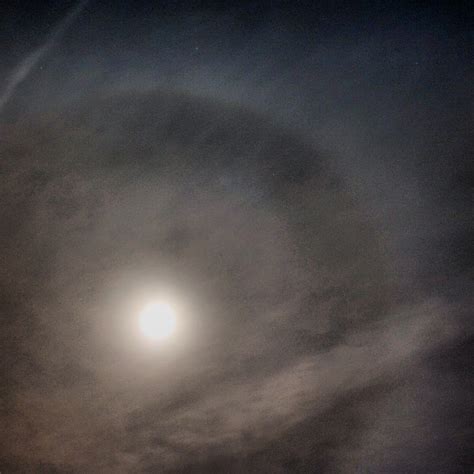 Icy Ring Around The Moon Stellar Neophyte Astronomy Blog