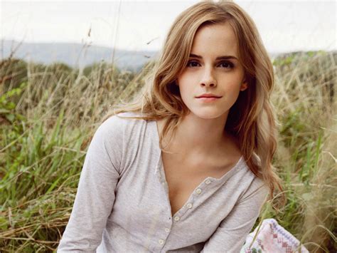 Emma Watson Latest Hd Wallpapers 2013 World Celebrities Hd Wallpapers
