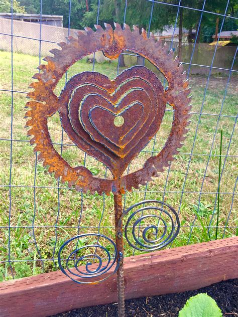 Saw Blade Heart Garden Art Designed And Hand Cut With Plasma Cutter By