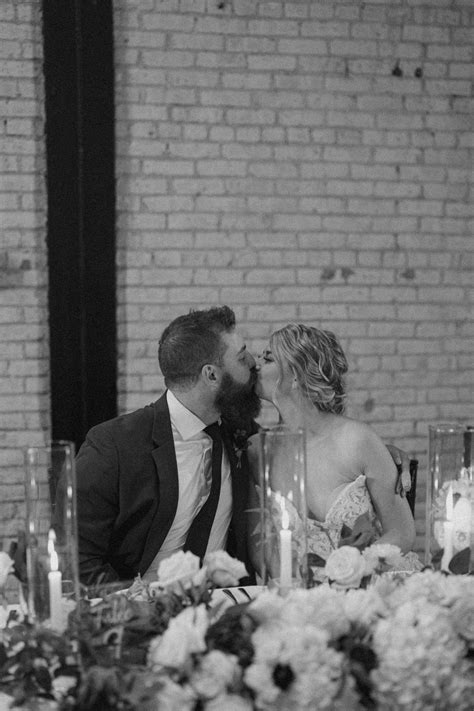 Fall Wedding at New Vintage Place Grand Rapids | Cassidy Lynne | Fall