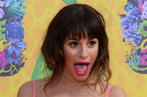 lea michele puked while singing let it go for glee
