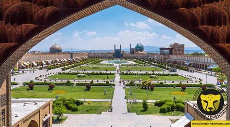 Culture Of Persia In Depth Tour 15 Days To Explore Iran S Monuments Monument Tours Desert Tour