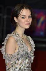 14 967 просмотров 14 тыс. ESME CREED-MILES at Dark River Premiere at 2017 BFI London ...