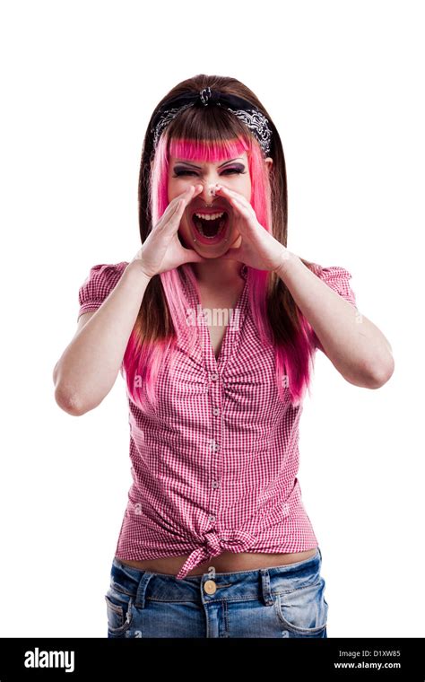 Portrait D Une Jeune Fille Punk Avec Une Belle Coupe De Cheveux En Rose Photo Stock Alamy