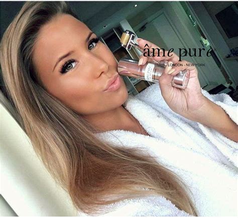 Gorgeous Andrea Badendyck Keeps Her Skin Looking Flawless With The