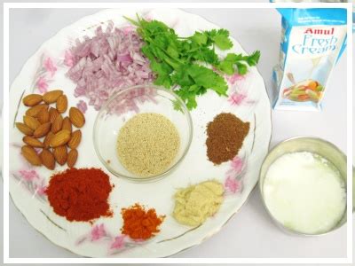 Every rotisserie chicken has juices that make an excellent gravy! Badami Murgh Gravy | Easy Almond Chicken Gravy Recipe ...