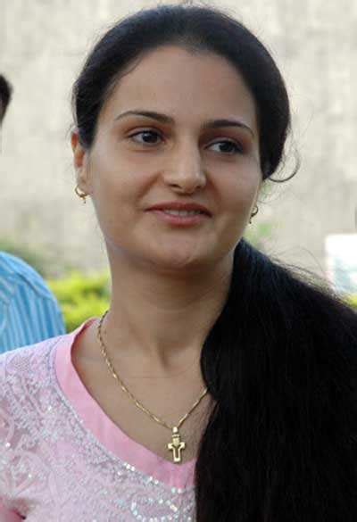 Monica Bedi Released From Jail The Times Of India Photogallery Page 2