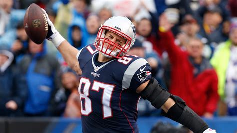 Rob Gronkowski Nfl Return To Tampa Bay Buccaneers Leaves One Question
