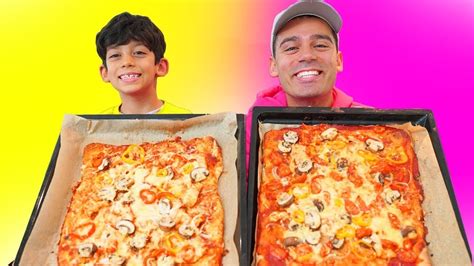 جايسون وأليكس يصنعون البيتزا تحدي بيتزا مضحك Youtube