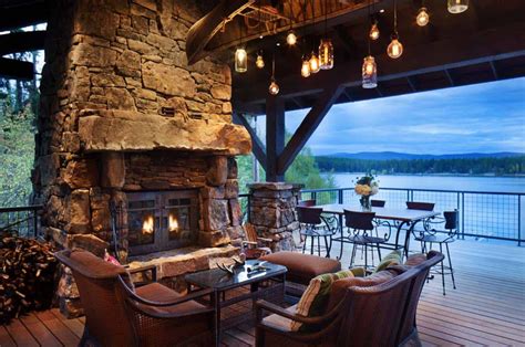 Breathtaking Montana Lake House Offers Timeless Rustic Elegance
