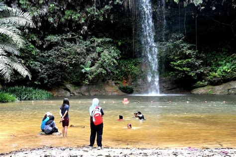 Taman negara bukit lambir antara destinasi ekosistem semulajadi yang lengkap di malaysia, mengambil masa lebih sejam setengah pemanduan dari bandaraya miri. Lambir Hills National Park | Taman Negara Bukit Lambir ...