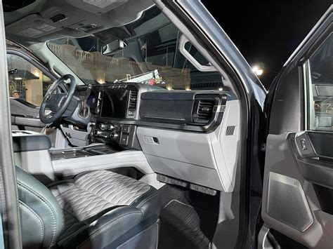 2022 F250 Platinum Interior