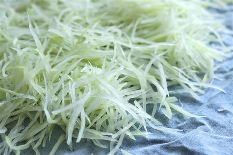 Vietnamese Green Papaya Salad Gỏi Đu Đủ Tôm Thịt Plated Palate