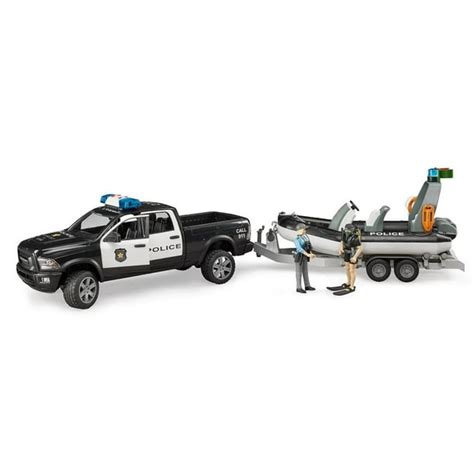 116 Ram 2500 Police Pickup Truck With Trailer And Boat By Bruder 02507