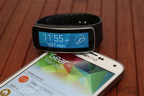 Samsung Gear Fit Review A Messy Merger Of Fitness Band And Smartwatch