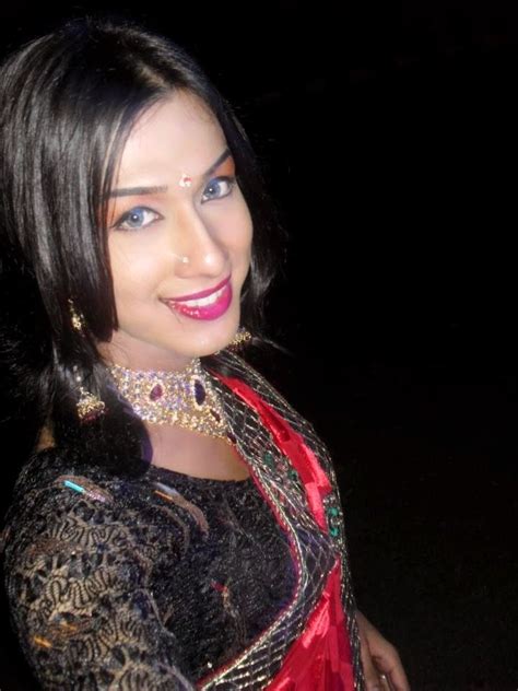 Crossdressr saree india male to female. 1000+ images about Indian Crossdresser on Pinterest ...