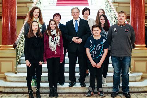 Ministerpräsident reiner haseloff hat umfragen zufolge gute chanchen auf eine weitere amtszeit. Girls'Day and Boys'Day in der CDU-Landtagsfraktion ...